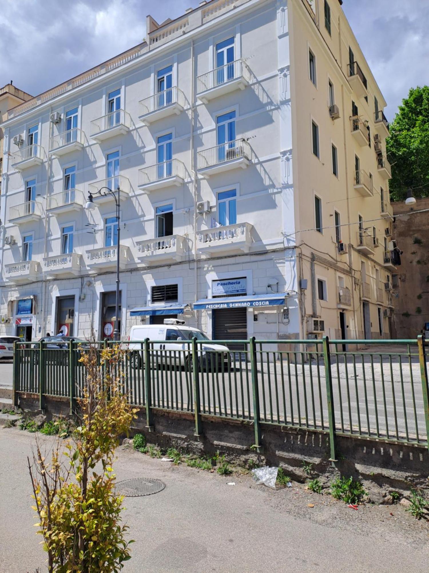 דירות סלרנו Ti Porto Al Centro Unforgettable Moments מראה חיצוני תמונה
