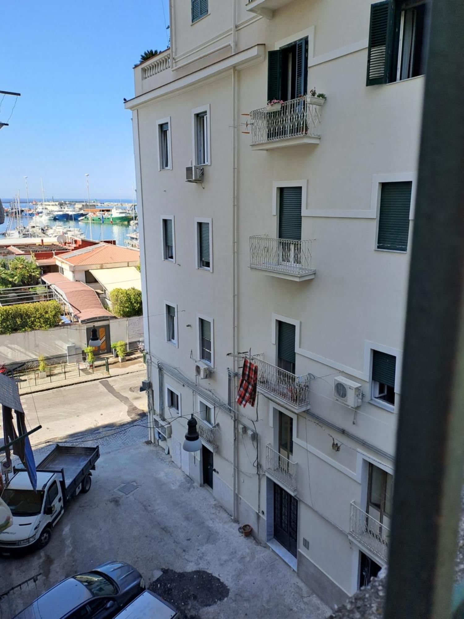 דירות סלרנו Ti Porto Al Centro Unforgettable Moments מראה חיצוני תמונה